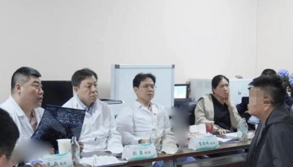 哈医大肿瘤医院专家团队赴齐齐哈尔开展巡回义诊