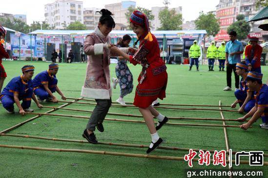 “歌飞三月·韵满玉林”文旅消费嘉年华开幕