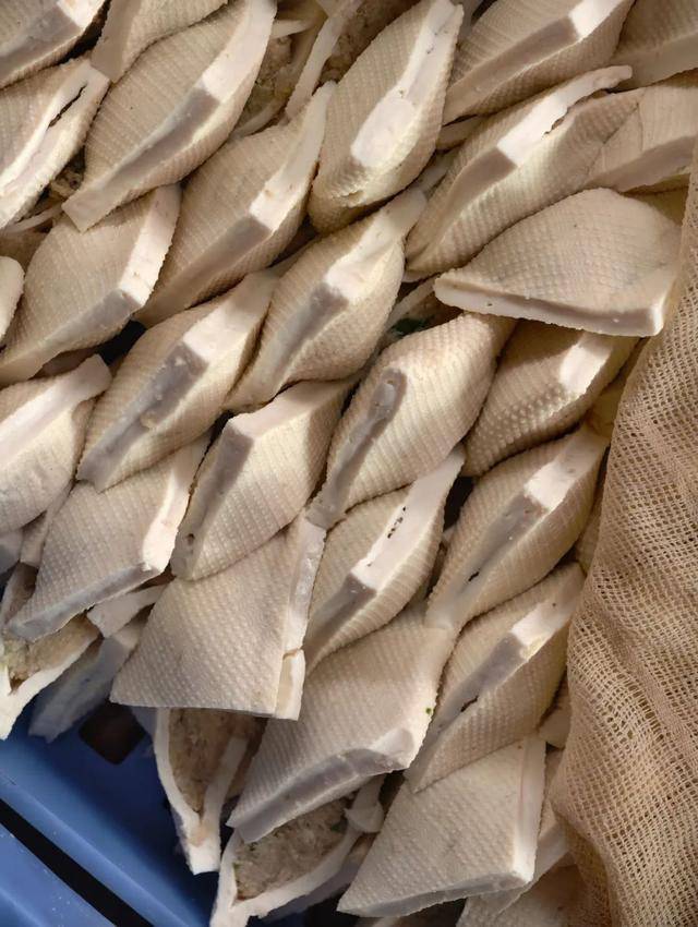 历史悠久！玉林这种小吃酥脆嫩滑，好多人慕名去吃