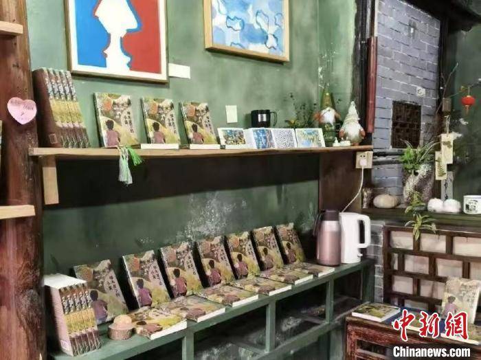 浙江金华书屋里的“慢时光”：每月只卖一本书