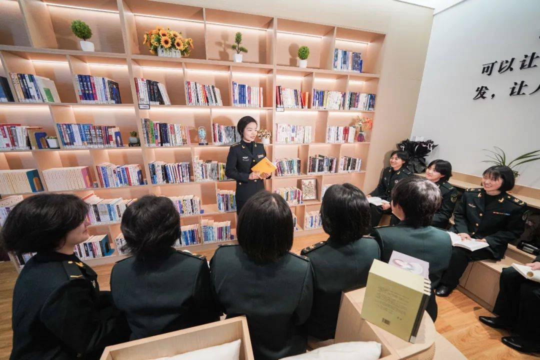 全国三八红旗手陈东森：扎根基层的理论“播火者”